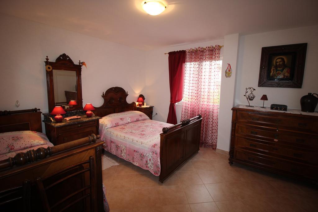 Megi1 Daire Vrbnik Oda fotoğraf